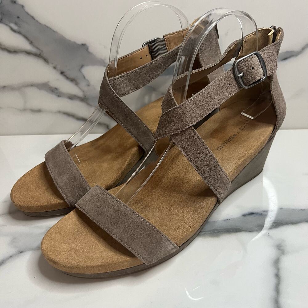 Lucky Brand Women's Taupe Leather Neutral Strappy Wedge Kemadee Sandal Sz 9.5